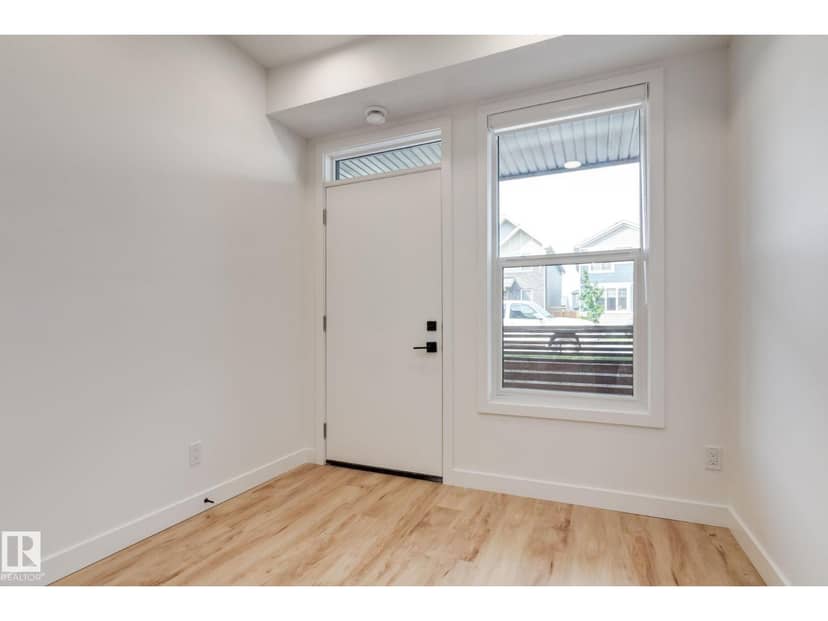#1 16231 19 AV SW, Edmonton, photo 4