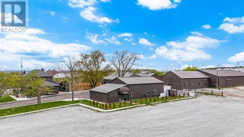2483 Burnhamthorpe Road — photo 8 of 40