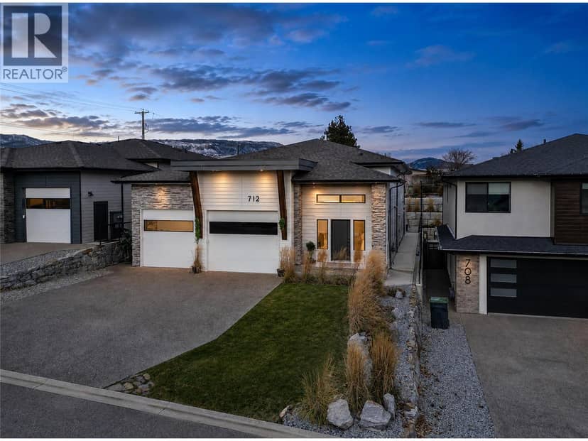 712 Lake Court, West Kelowna