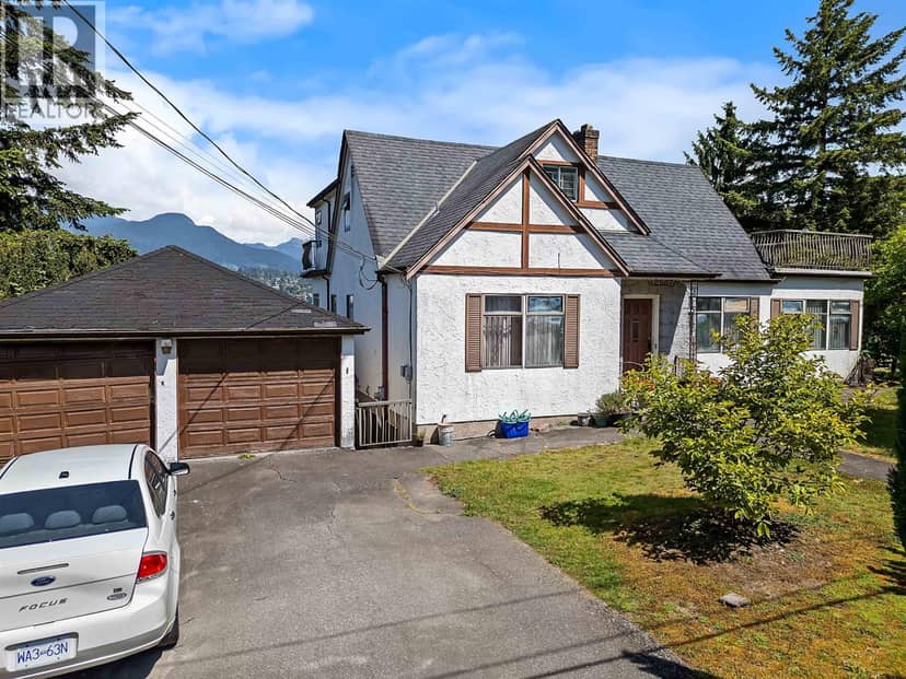 2587 YALE STREET, Vancouver, photo 2