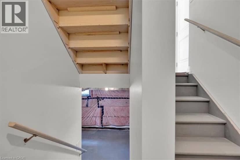 9338 WHITE OAK Avenue — photo 37 of 40