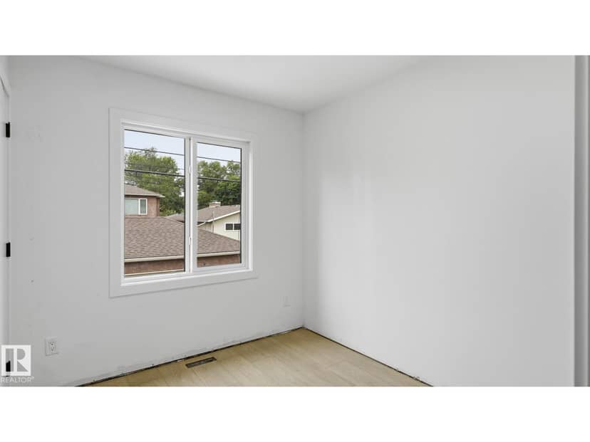 9224 94 ST NW — photo 40 of 40