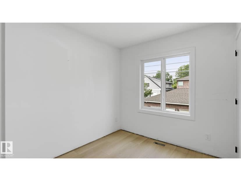9226 94 ST NW — photo 38 of 40