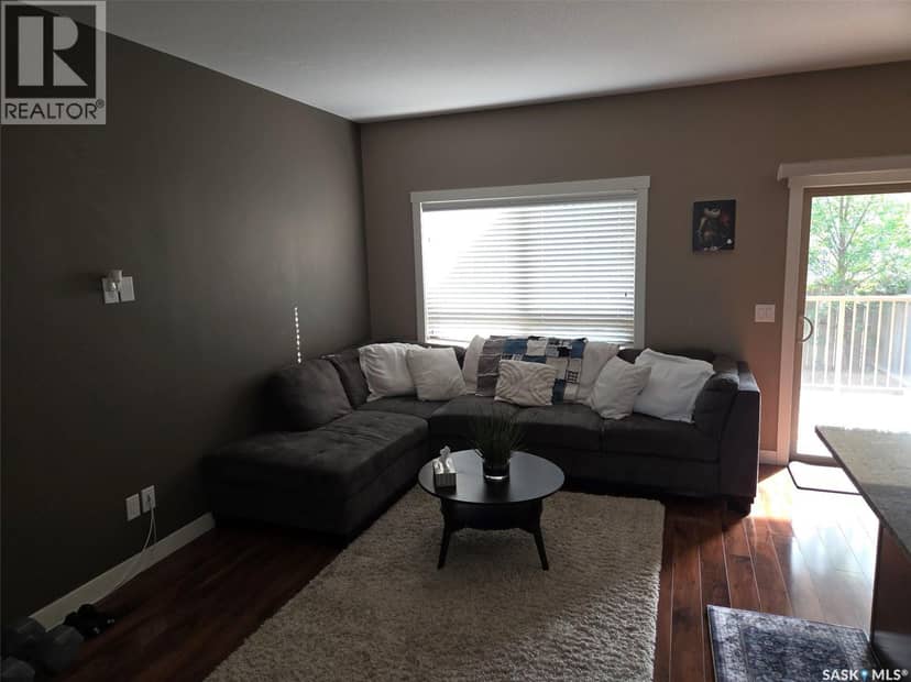 103 115 Shepherd CRESCENT — photo 9 of 40