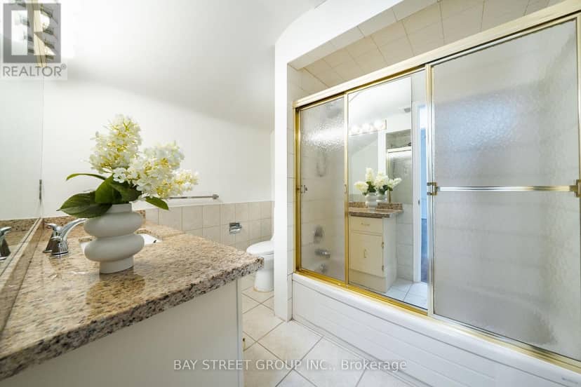 441 Guildwood Parkway — photo 24 of 40