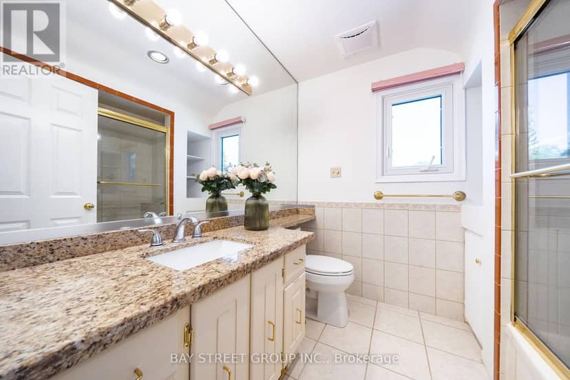 441 Guildwood Parkway — photo 32 of 40