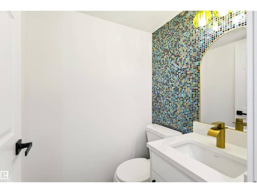 #4 7604 29 AV NW — photo 17 of 40