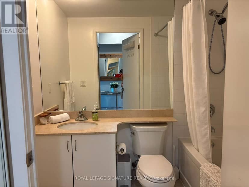 868 - 209 Fort York Boulevard, Toronto, photo 8