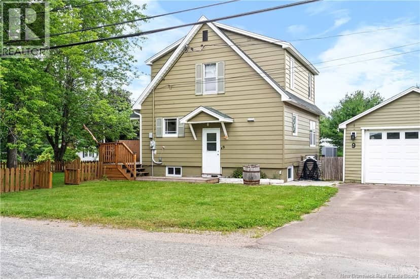 9 Academy Lane, Petitcodiac, photo 3