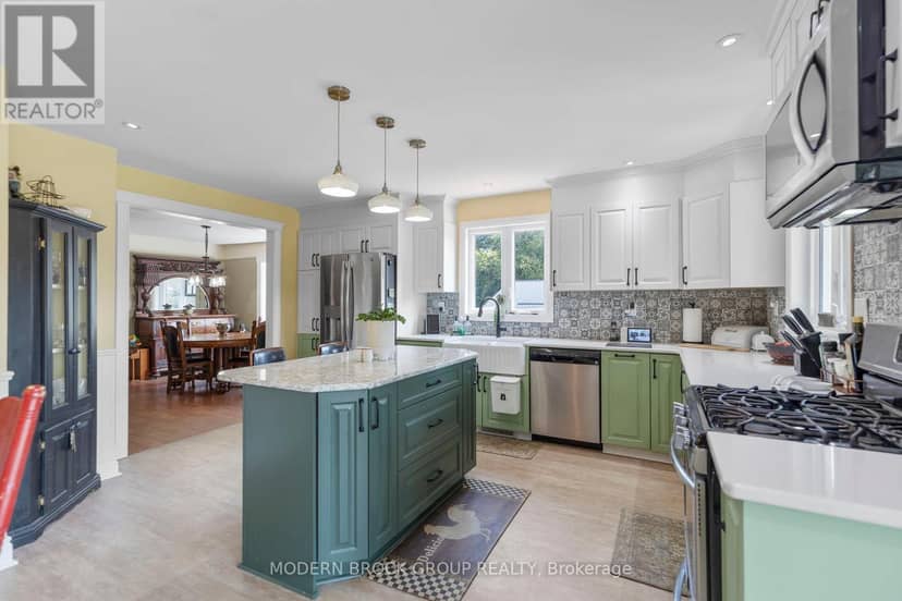 8224 County 15 Road, Augusta, photo 8