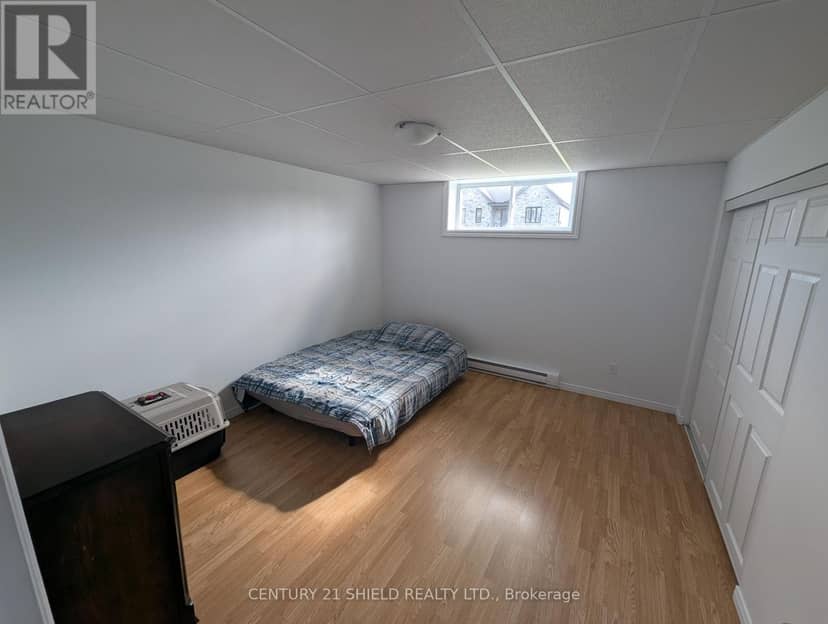 100 Richard Street — photo 17 of 20