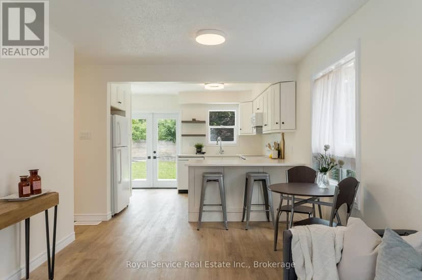 228 Towerhill Road — photo 7 of 37