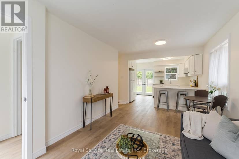 228 Towerhill Road — photo 8 of 37