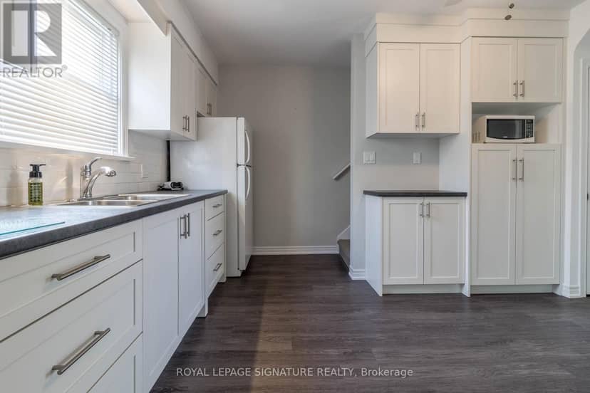 23 Sullivan Avenue — photo 13 of 40