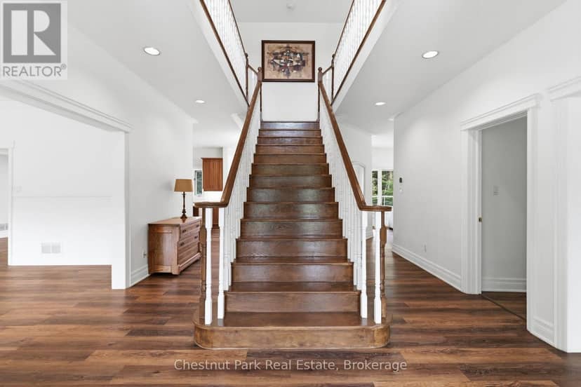 75 Glendale Road — photo 8 of 40
