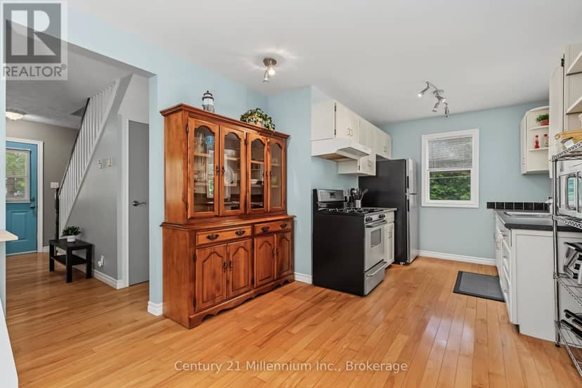 355 Spence Street — photo 10 of 40