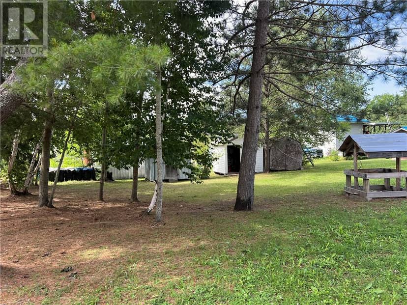 320 Clouthier Road, St. Charles, photo 3