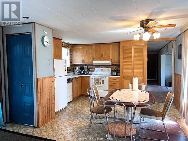 320 Clouthier Road, St. Charles, photo 4