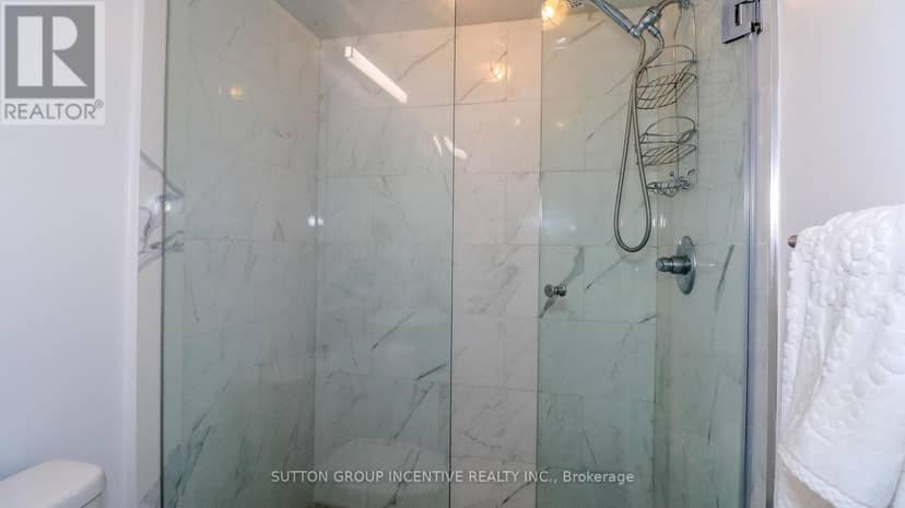 52 Snelgrove Crescent — photo 15 of 22