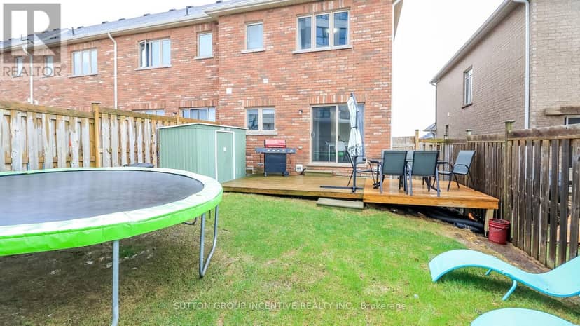 52 Snelgrove Crescent — photo 19 of 22