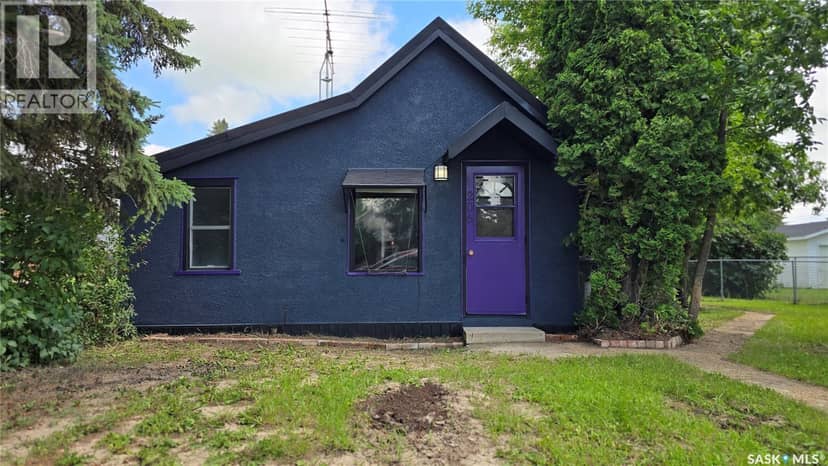 206 Irvine STREET, Cut Knife
