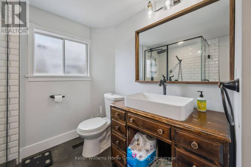 67 Stevenson Street S — photo 16 of 27