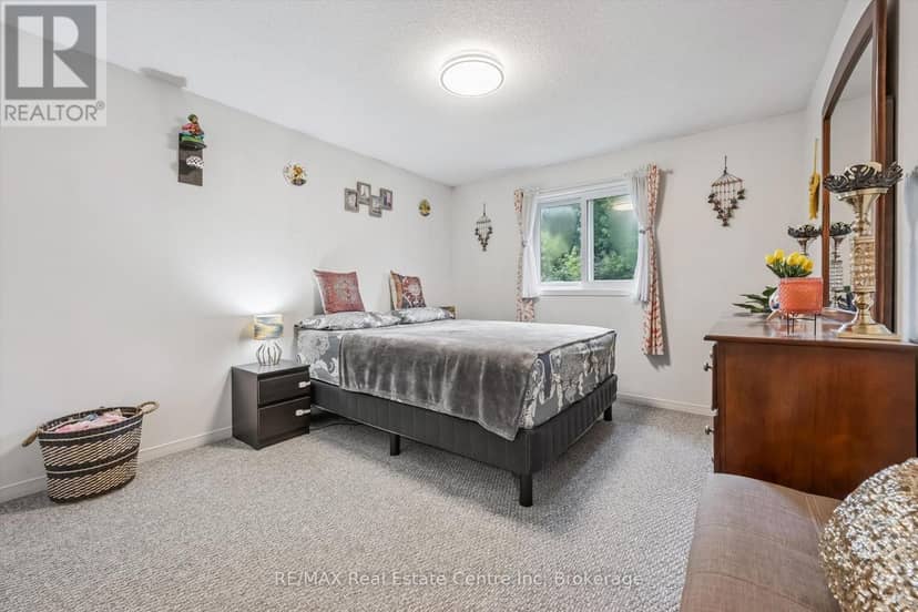 425 Exmoor Street — photo 18 of 38