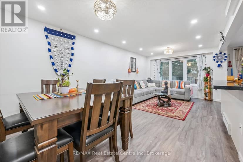 425 Exmoor Street — photo 6 of 38