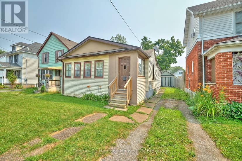 231 Dufferin Street — photo 13 of 17