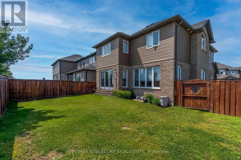 2 Sparrow Crescent — photo 25 of 26