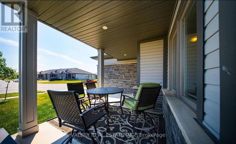 142 Ellen Street — photo 5 of 25