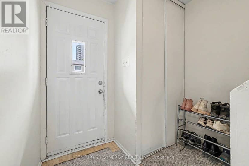 1239 Bowmount Street — photo 3 of 26