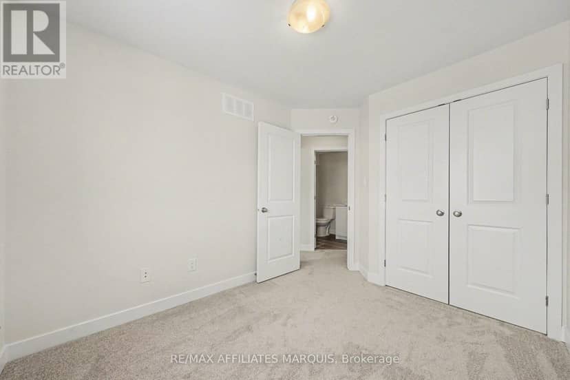 97 Whitcomb Crescent — photo 11 of 22