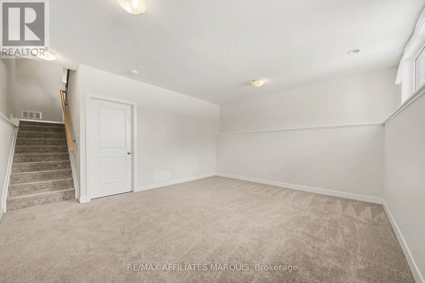 97 Whitcomb Crescent — photo 22 of 22