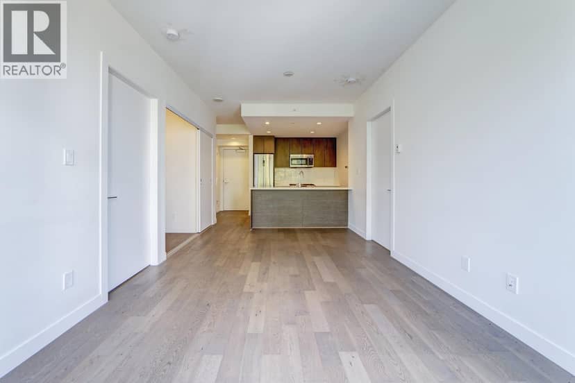 10XX 9060 UNIVERSITY CRESCENT, Burnaby, photo 4