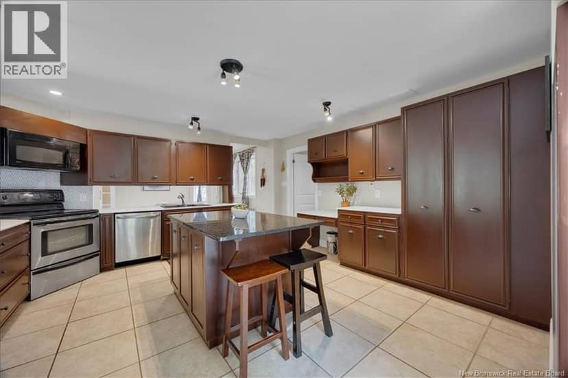 35 Marlin Terrace — photo 9 of 40