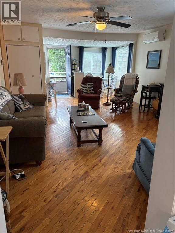 60 First Avenue, Pointe-Du-Chêne, photo 2
