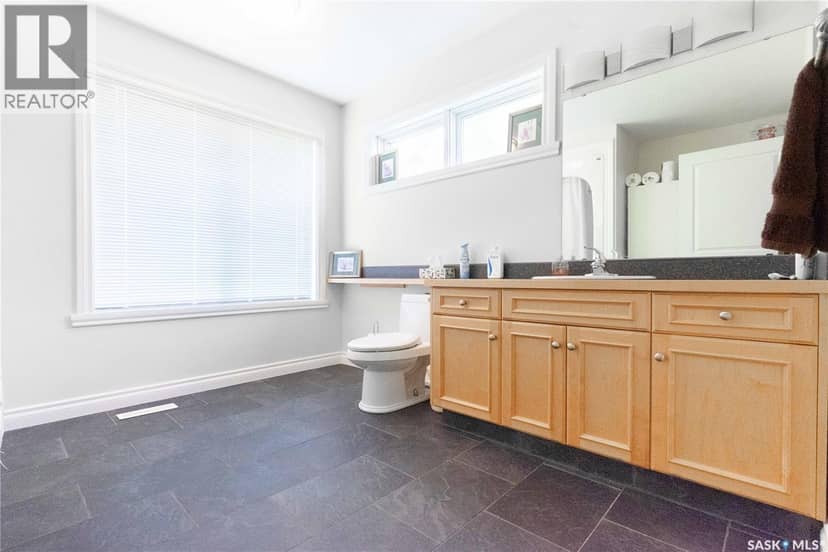 49 Taylor STREET — photo 31 of 40