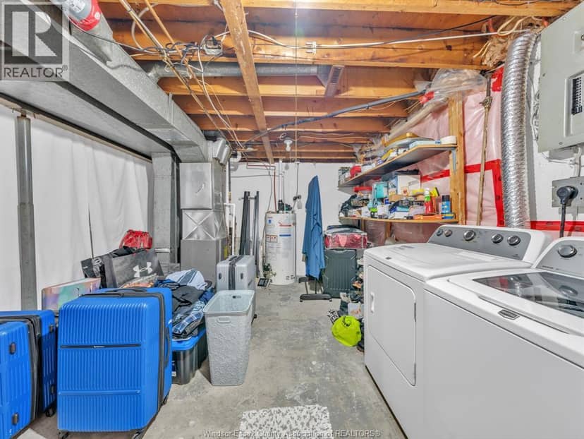 1615 Curry — photo 18 of 33