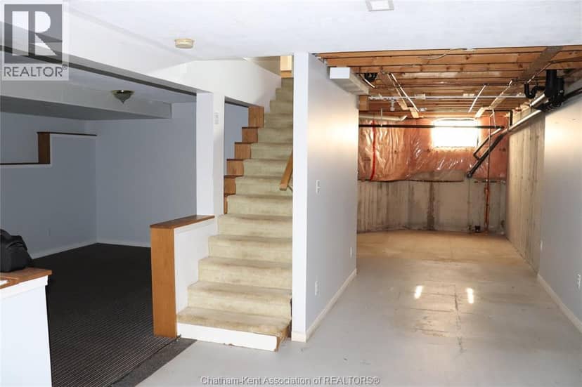 35-A Tiffany STREET — photo 12 of 18