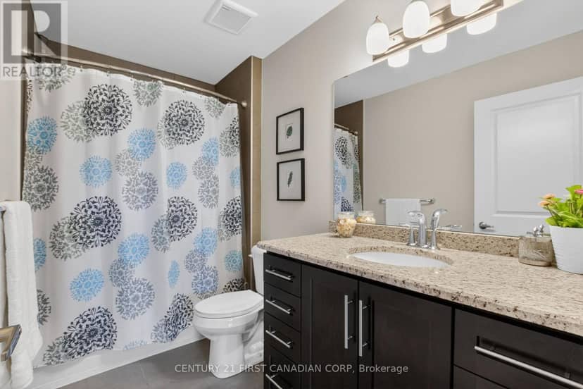 208 - 260 Villagewalk Boulevard — photo 21 of 40