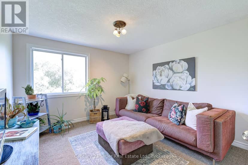 282 Carrington Drive — photo 21 of 40