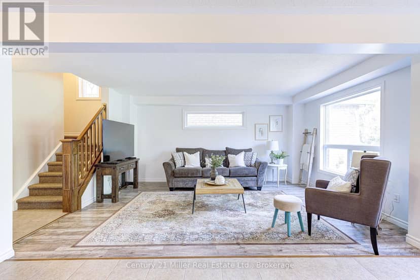 282 Carrington Drive — photo 9 of 40