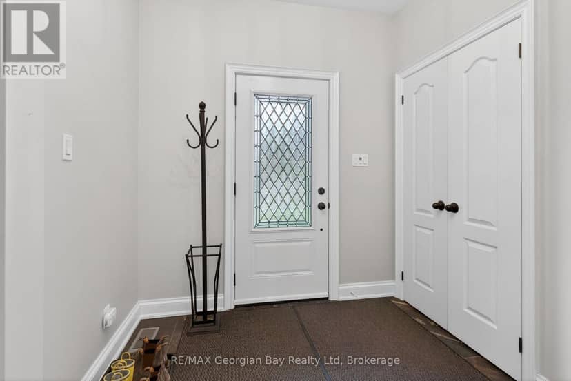 73 Polish Avenue — photo 3 of 40
