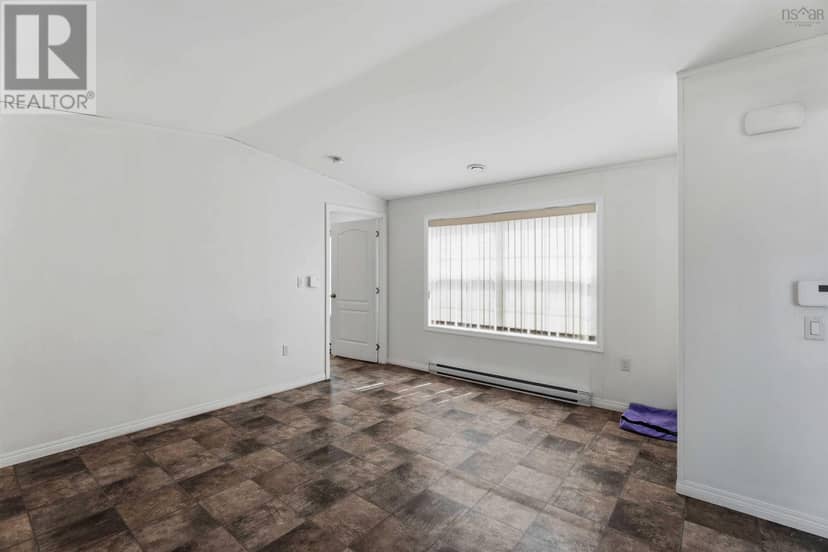 63 Douglas Avenue — photo 12 of 30