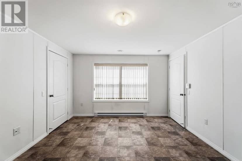 63 Douglas Avenue — photo 25 of 30