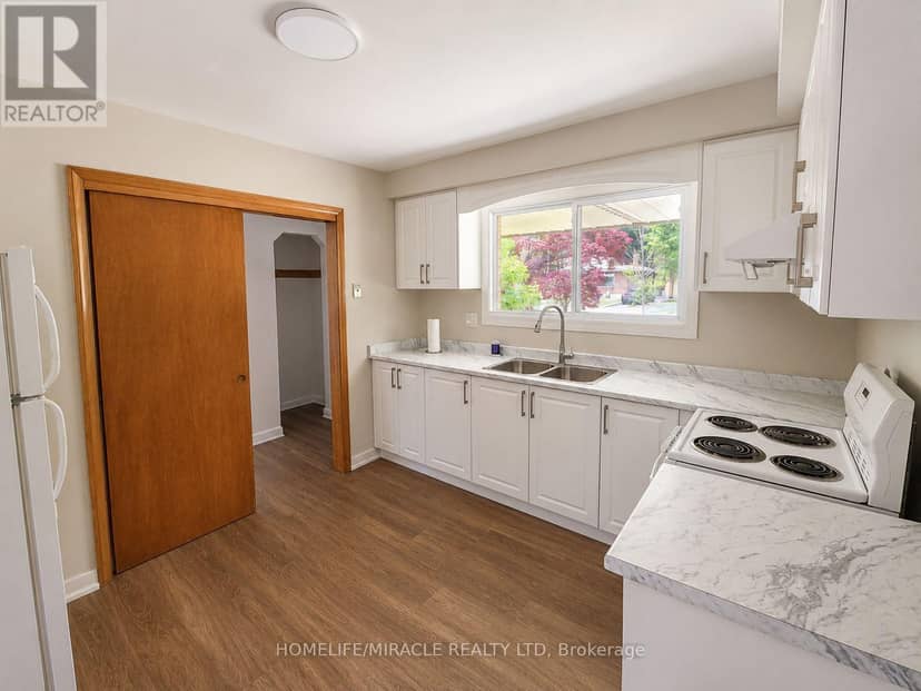 42 Mark Street — photo 3 of 17