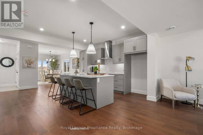 32 Fraser Drive — photo 10 of 34