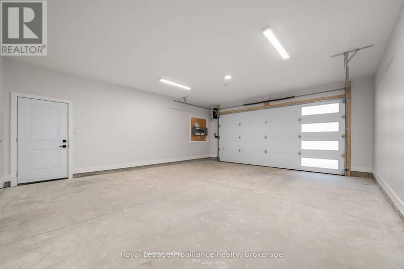 32 Fraser Drive — photo 32 of 34