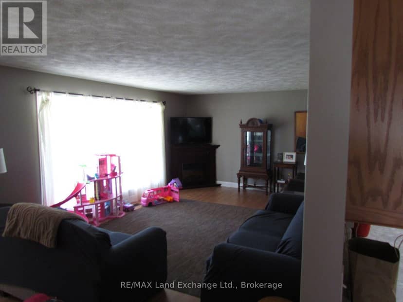 115 Brown's Lane — photo 12 of 13